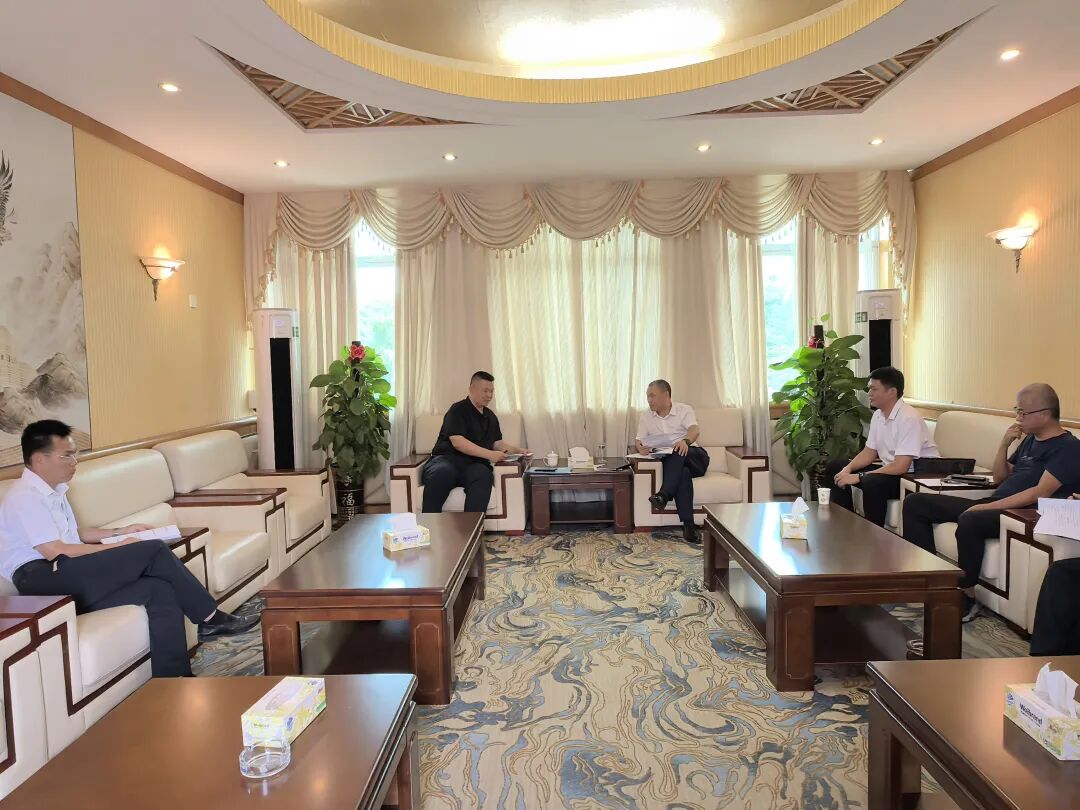 Lin Gao'da "Wenlan Gece Çayı" kamu-şirket oturumu düzenlendi, işletmelerin zorluklarını hassas şekilde çözdü